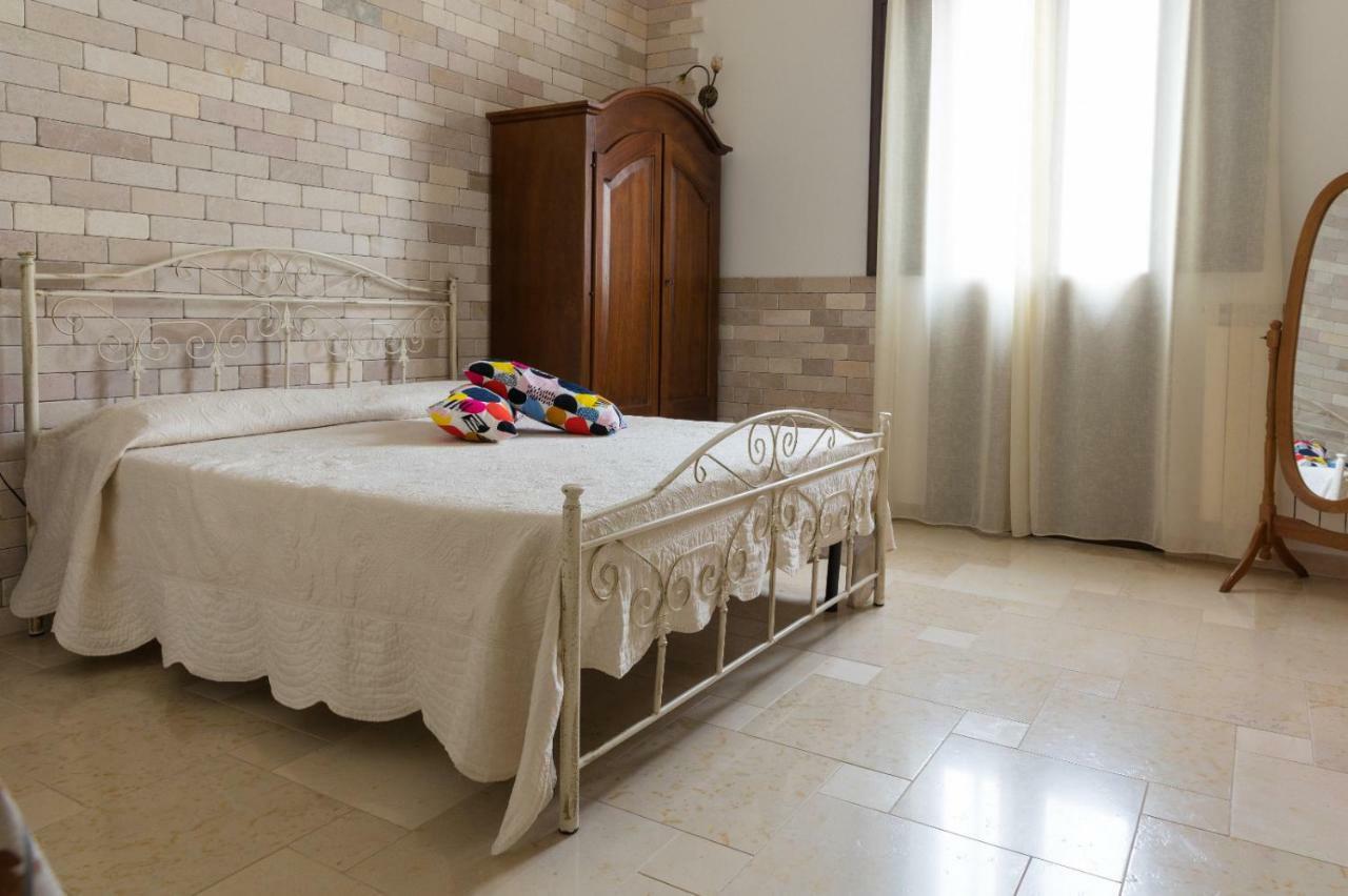 Il Vicoletto Bed & Breakfast Пулзано Екстериор снимка