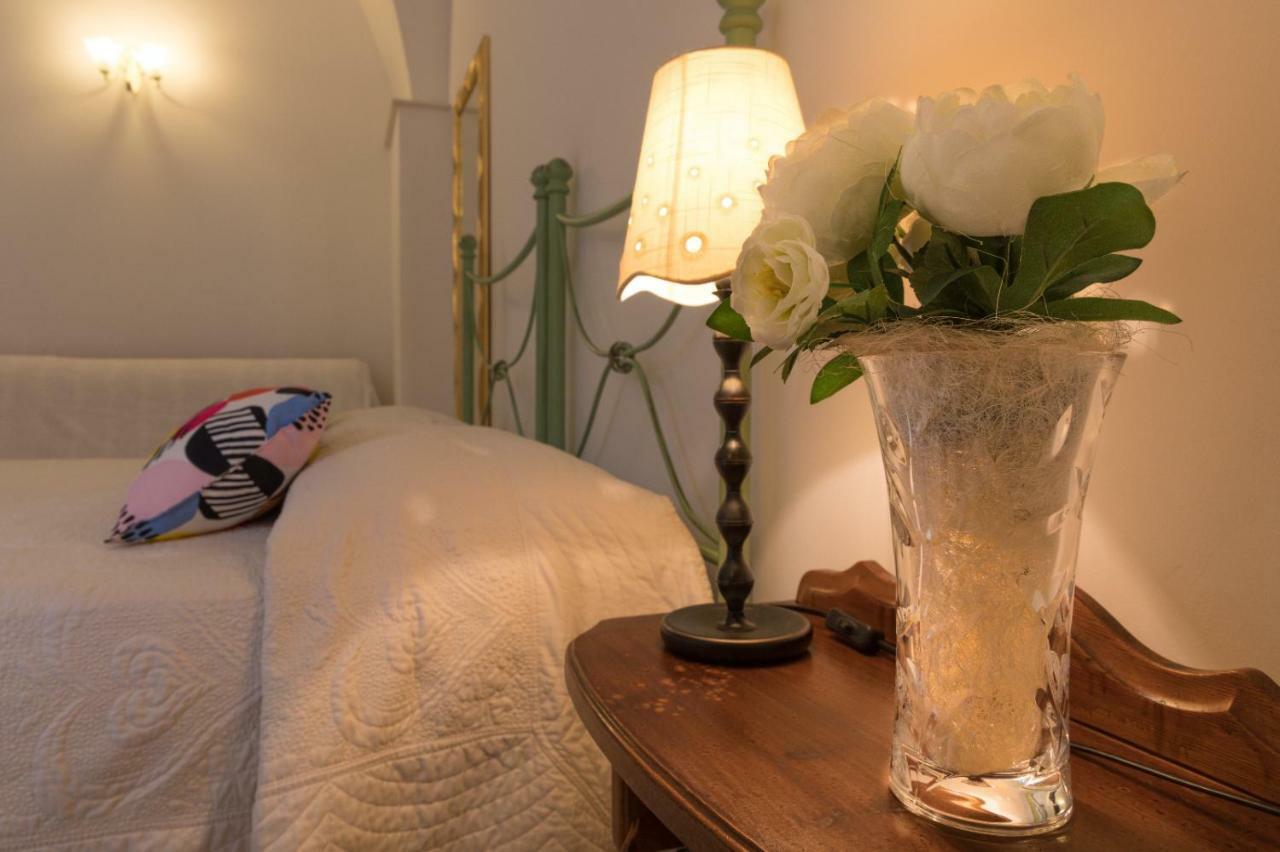 Il Vicoletto Bed & Breakfast Пулзано Екстериор снимка